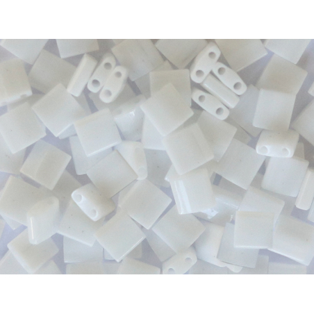 Acheter Perles Tila Bead 5mm - Opaque White TL402 - 2,89 € en ligne sur La Petite Epicerie - Loisirs créatifs