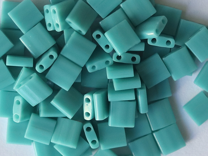 Acheter Perles Tila Bead 5mm - Opaque Turquoise Green TL412 - 2,89 € en ligne sur La Petite Epicerie - Loisirs créatifs