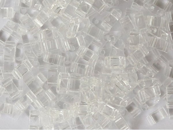 Acheter Perles Half Tila 2,3 mm - Crystal TLH131 - 3,59 € en ligne sur La Petite Epicerie - Loisirs créatifs
