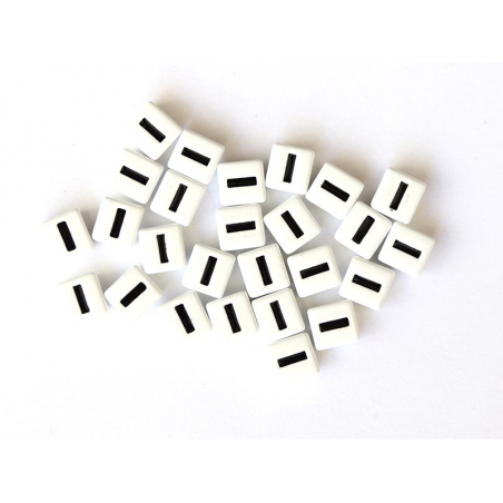 Acheter 1 perle tuile carrée en métal de 7x7 mm - Lettre I - 0,69 € en ligne sur La Petite Epicerie - Loisirs créatifs