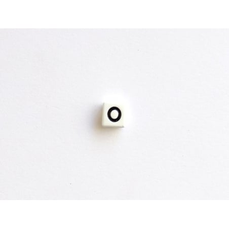 Acheter 1 perle tuile carrée en métal de 7x7 mm - Lettre O - 0,69 € en ligne sur La Petite Epicerie - Loisirs créatifs