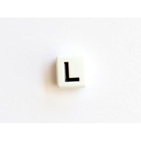 Acheter 1 perle tuile carrée en métal de 7x7 mm - Lettre L - 0,69 € en ligne sur La Petite Epicerie - Loisirs créatifs