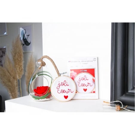 Acheter Kit de broderie décorative - Joli coeur - Les French Kits - 15,99 € en ligne sur La Petite Epicerie - Loisirs créatifs