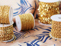 Acheter Chaine petits pampilles rondes - doré à l'or fin 18K x 20 cm - 4,99 € en ligne sur La Petite Epicerie - Loisirs créatifs