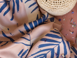 Acheter Tissu Crêpe de viscose - Canopy Cobalt - Atelier Brunette - 1,99 € en ligne sur La Petite Epicerie - Loisirs créatifs