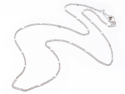Acheter Collier 44,5 cm - chaîne nuage - plaqué platine - 3,59 € en ligne sur La Petite Epicerie - Loisirs créatifs