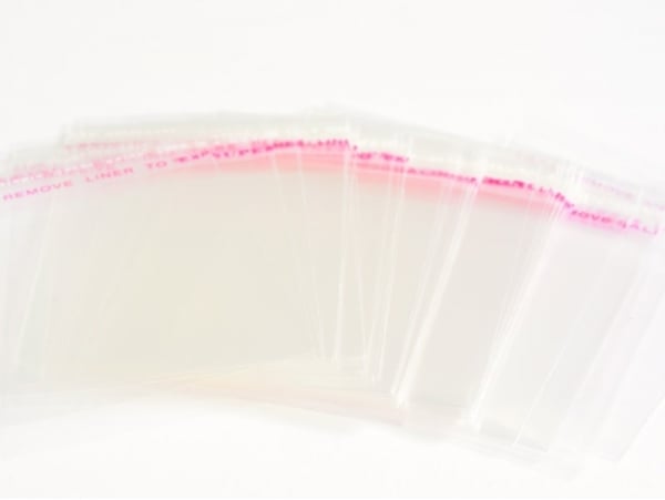 Acheter 200 sachets plastiques transparents adhésifs - 5x5cm - 4,99 € en ligne sur La Petite Epicerie - Loisirs créatifs