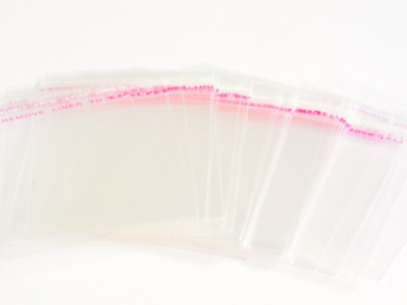 Acheter 200 sachets plastiques transparents adhésifs - 5x5cm - 4,99 € en ligne sur La Petite Epicerie - Loisirs créatifs