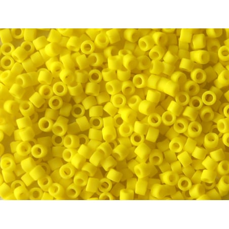 Acheter Miyuki Delicas 11/0 - Opaque matte yellow DB-751 - 3,09 € en ligne sur La Petite Epicerie - Loisirs créatifs