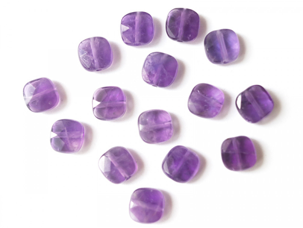 Acheter Perle naturelle à facettes carré - Améthyste - 8 x 8 mm - 1,19 € en ligne sur La Petite Epicerie - Loisirs créatifs
