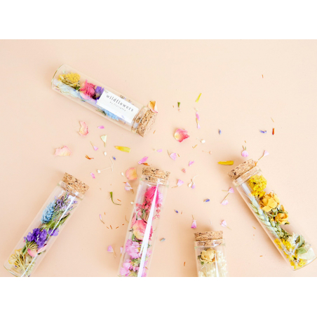 Acheter Mini fiole remplie de fleurs séchées - 6,79 € en ligne sur La Petite Epicerie - Loisirs créatifs
