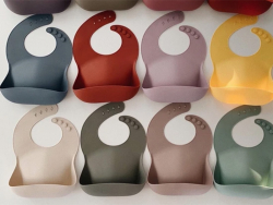 Acheter Bavoir Mushie - Terre de Sienne - 13,99 € en ligne sur La Petite Epicerie - Loisirs créatifs