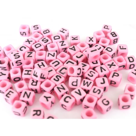 Acheter 200 perles carrées en plastique - lettres alphabet - rose et noir - 5,49 € en ligne sur La Petite Epicerie - Loisirs ...
