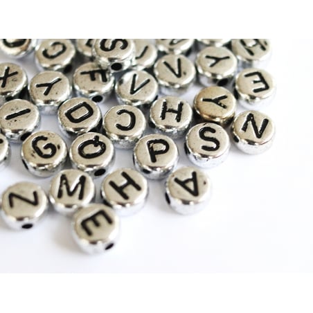 Acheter 200 perles rondes en plastique - lettres alphabet - argenté et noir - 4,49 € en ligne sur La Petite Epicerie - Loisir...