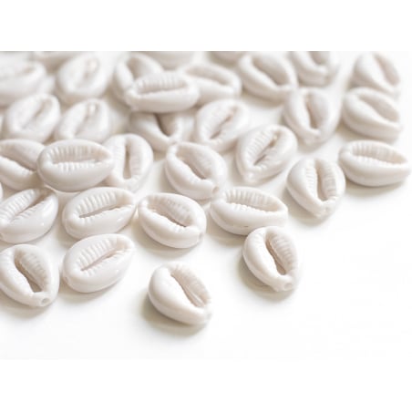 Acheter 50 perles coquillages cauri en plastique - blanc - 6,99 € en ligne sur La Petite Epicerie - Loisirs créatifs
