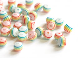 Acheter 50 perles en résine à rayures pastelles - 8 mm - 4,99 € en ligne sur La Petite Epicerie - Loisirs créatifs