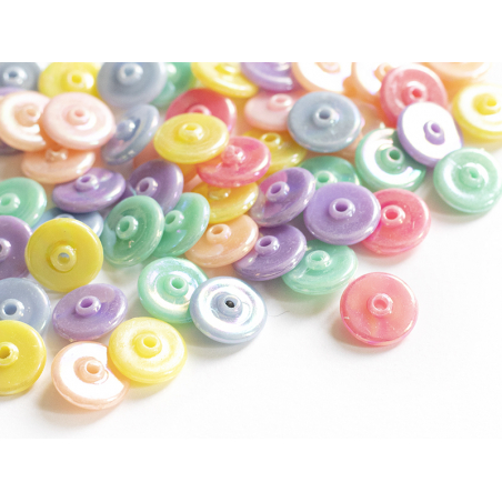 Acheter 50 perles en plastique - rondelles pastelles nacrées multicolore - 1,99 € en ligne sur La Petite Epicerie - Loisirs c...