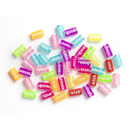Acheter 50 perles en plastique - mots flashy multicolore - 6,99 € en ligne sur La Petite Epicerie - Loisirs créatifs