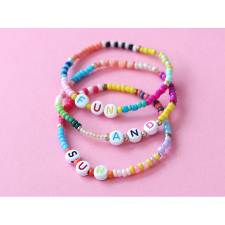 Acheter Pot de 60 grammes de perles de rocailles 3mm - multicolores - 3,99 € en ligne sur La Petite Epicerie - Loisirs créatifs