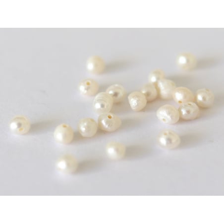 Acheter 20 perles de culture - forme irrégulière - 2/3 mm - 4,29 € en ligne sur La Petite Epicerie - Loisirs créatifs