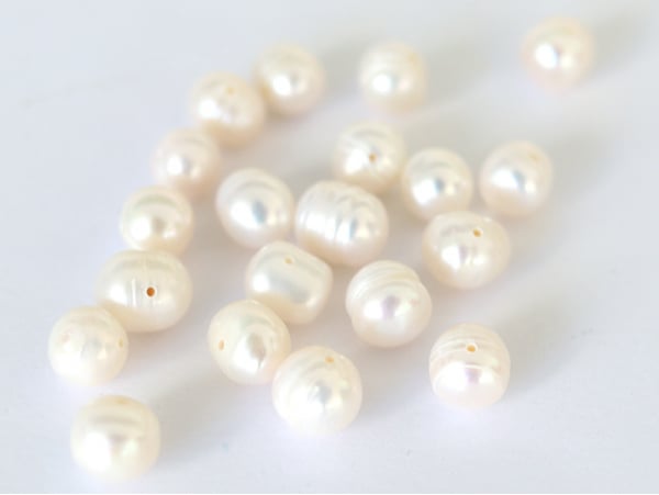 Acheter 20 perles de culture - forme graine - 8/9 mm - 1,59 € en ligne sur La Petite Epicerie - Loisirs créatifs