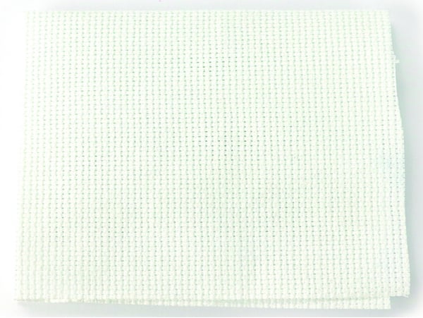 Acheter Toila Aïda 5.5 pts/cm - Blanc 50 x 60 cm - 6,89 € en ligne sur La Petite Epicerie - Loisirs créatifs