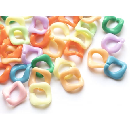 Acheter 50 maillons en plastique 20 mm - à connecter pour création de chaîne - multicolore pastel - 3,99 € en ligne sur La Pe...