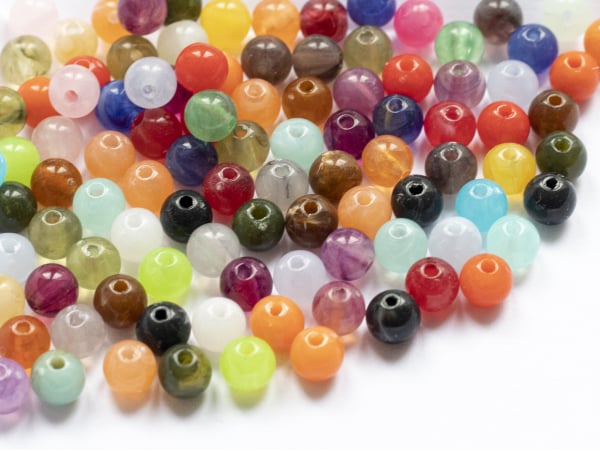 Fabrication de bijoux - 100 perles en plastique rondes 6 mm - imitation  perles naturelles