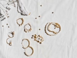 Acheter 20 perles de culture - forme grain de riz - 6/7 mm - 2,59 € en ligne sur La Petite Epicerie - Loisirs créatifs