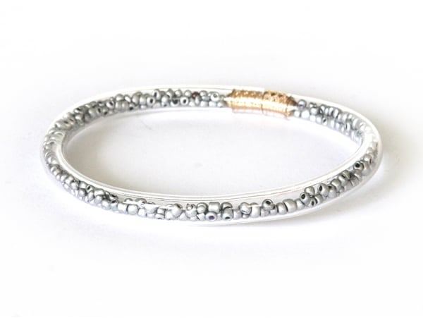 Acheter Bracelet jonc bouddhiste fantaisie - argenté - perles de rocailles - 1,99 € en ligne sur La Petite Epicerie - Loisirs...