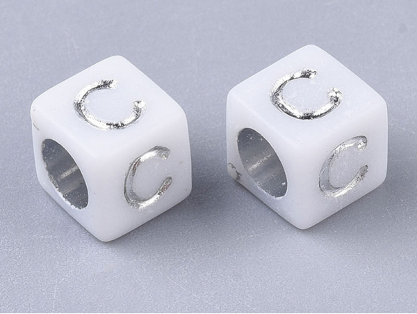 Acheter 200 mini perles carrées - cubes en plastique - lettres alphabet - blanc et argenté - 4,5 mm - 3,99 € en ligne sur La ...