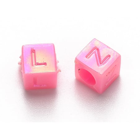 Acheter 200 perles carrées - cubes en plastique - lettres alphabet - mix pastel - 6 mm - 2,99 € en ligne sur La Petite Epicer...