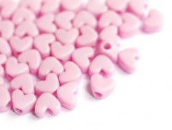 Acheter 50 perles en plastique - cœur rose - 2,49 € en ligne sur La Petite Epicerie - Loisirs créatifs