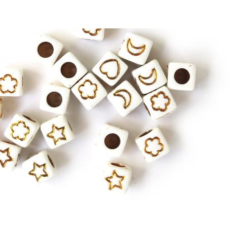 Acheter 20 perles carrées - cubes en plastique - mix cœur fleur étoile - doré et blanc - 6 mm - 0,99 € en ligne sur La Petite...