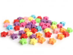 Acheter 50 perles en plastique - étoiles - multicolores - 11 mm - 1,49 € en ligne sur La Petite Epicerie - Loisirs créatifs