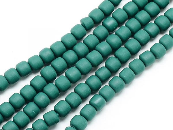 Acheter Boite de perles tubes Heishi 6 mm - vert pin - 2,59 € en ligne sur La Petite Epicerie - Loisirs créatifs