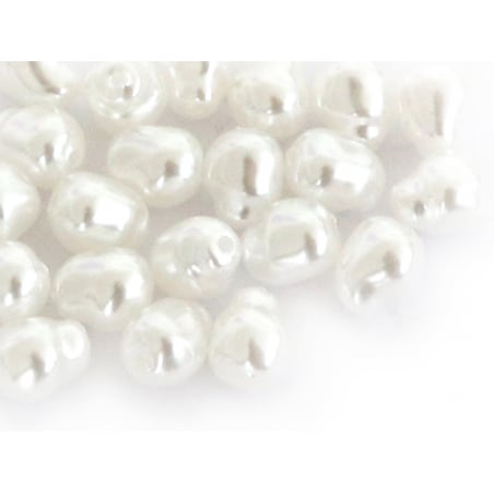 Acheter 20 perles en plastique imitation perles de culture - rond plat texturé - 8 x 3 mm - 2,39 € en ligne sur La Petite Epi...