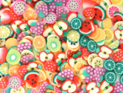Acheter Tranches de canes en pâte polymère - fruits variés - 10 grammes - 1,99 € en ligne sur La Petite Epicerie - Loisirs cr...