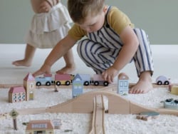 Acheter Circuit de train XL - Kit de démarrage - Little Dutch - 94,99 € en ligne sur La Petite Epicerie - Loisirs créatifs