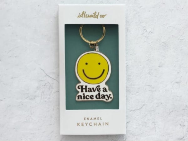 Acheter Grand porte-clés smiley jaune "Have a nice day" Idlewild - 16,99 € en ligne sur La Petite Epicerie - Loisirs créatifs