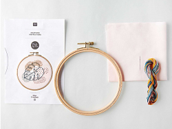 Acheter KIT DE BRODERIE MONSTERA - RICO DESIGN - 23,49 € en ligne sur La Petite Epicerie - Loisirs créatifs