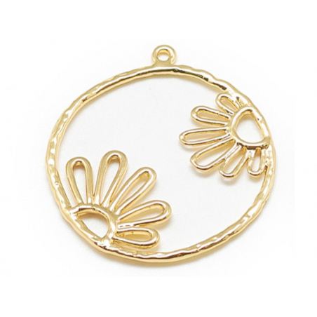 Acheter Pendentif cercle avec fleur - doré à l'or fin 18k - 27,5 mm - 1,49 € en ligne sur La Petite Epicerie - Loisirs créatifs