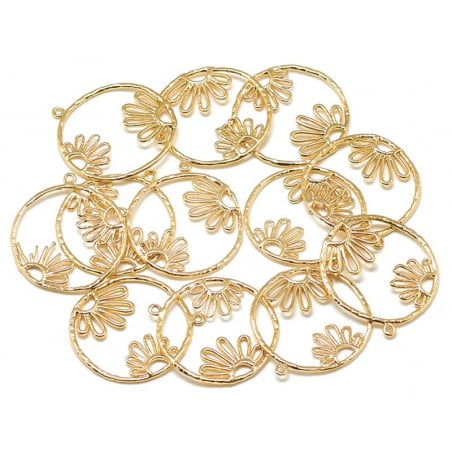 Acheter Pendentif cercle avec fleur - doré à l'or fin 18k - 27,5 mm - 1,49 € en ligne sur La Petite Epicerie - Loisirs créatifs