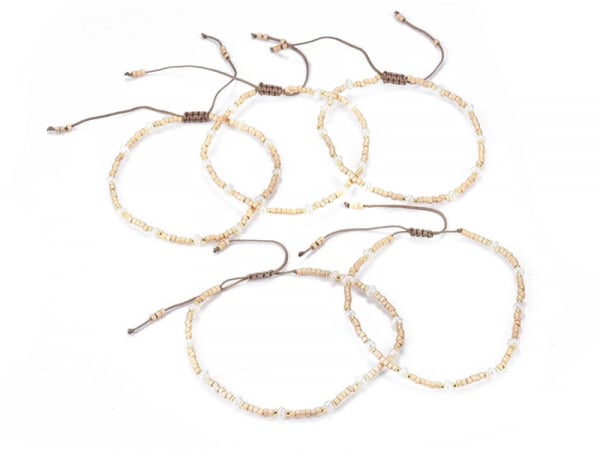 Acheter Bracelet nylon tressé réglable perles rocailles et miyuki - doré - 6,99 € en ligne sur La Petite Epicerie - Loisirs c...