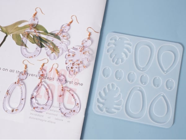 Acheter Moule en silicone - Formes ovales bijoux - 5,49 € en ligne sur La Petite Epicerie - Loisirs créatifs