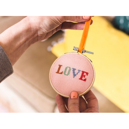 Acheter Kit de point de croix - Love - Cotton Clara - 11,99 € en ligne sur La Petite Epicerie - Loisirs créatifs