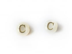 Acheter Perle coquillage naturel et laiton doré - Lettre C - 0,79 € en ligne sur La Petite Epicerie - Loisirs créatifs