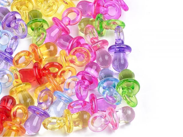 Acheter 20 pendentifs sucette en acrylique - Multicolore - 31 x 15 mm - 2,49 € en ligne sur La Petite Epicerie - Loisirs créa...