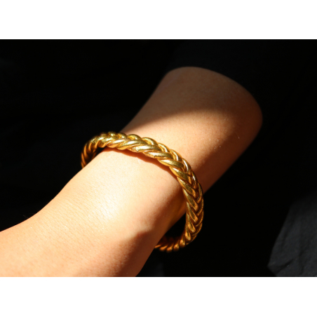 Acheter Bracelet bouddhiste tressé - M - Doré - 21,59 € en ligne sur La Petite Epicerie - Loisirs créatifs
