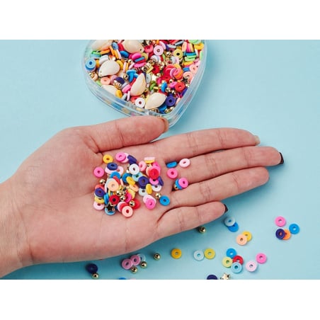 Acheter Boite coeur mix de perles heishi et coquillages cauri - 6,79 € en ligne sur La Petite Epicerie - Loisirs créatifs